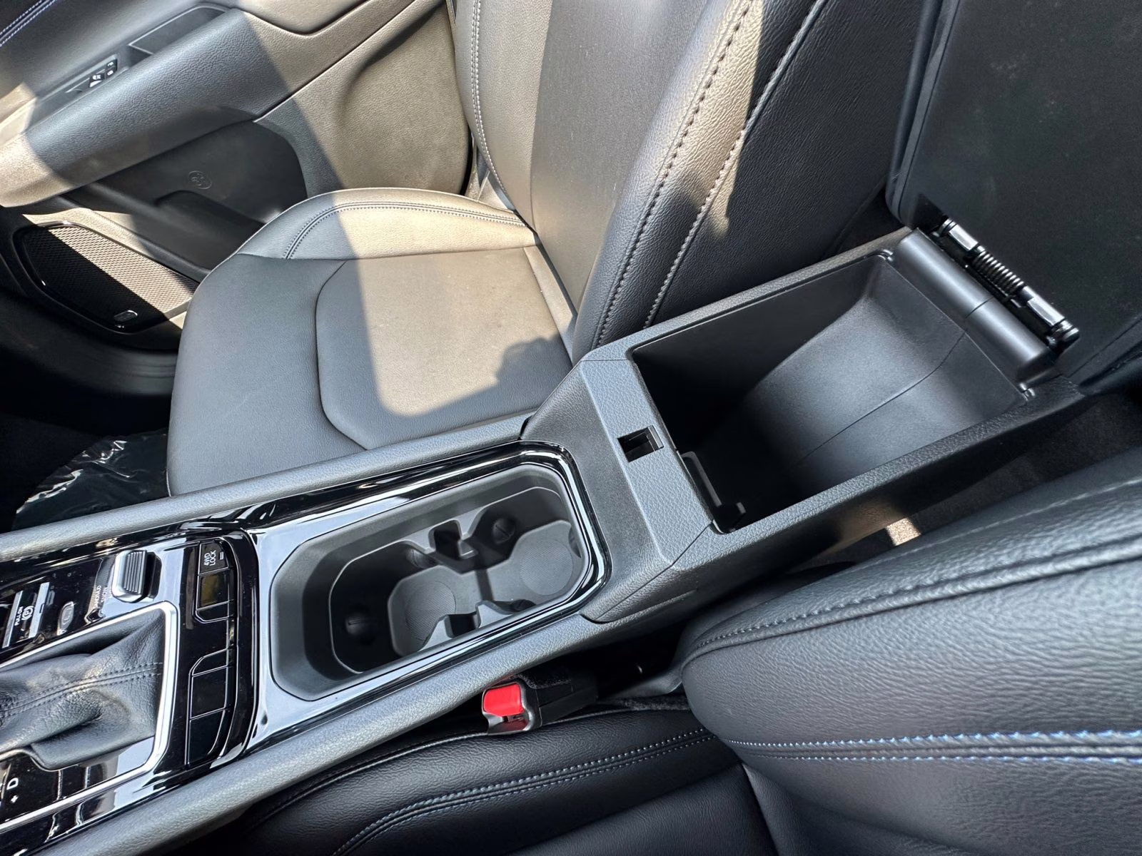 2025 Hydro Blue Pearlcoat Jeep Compass Limited 4X4 SUV