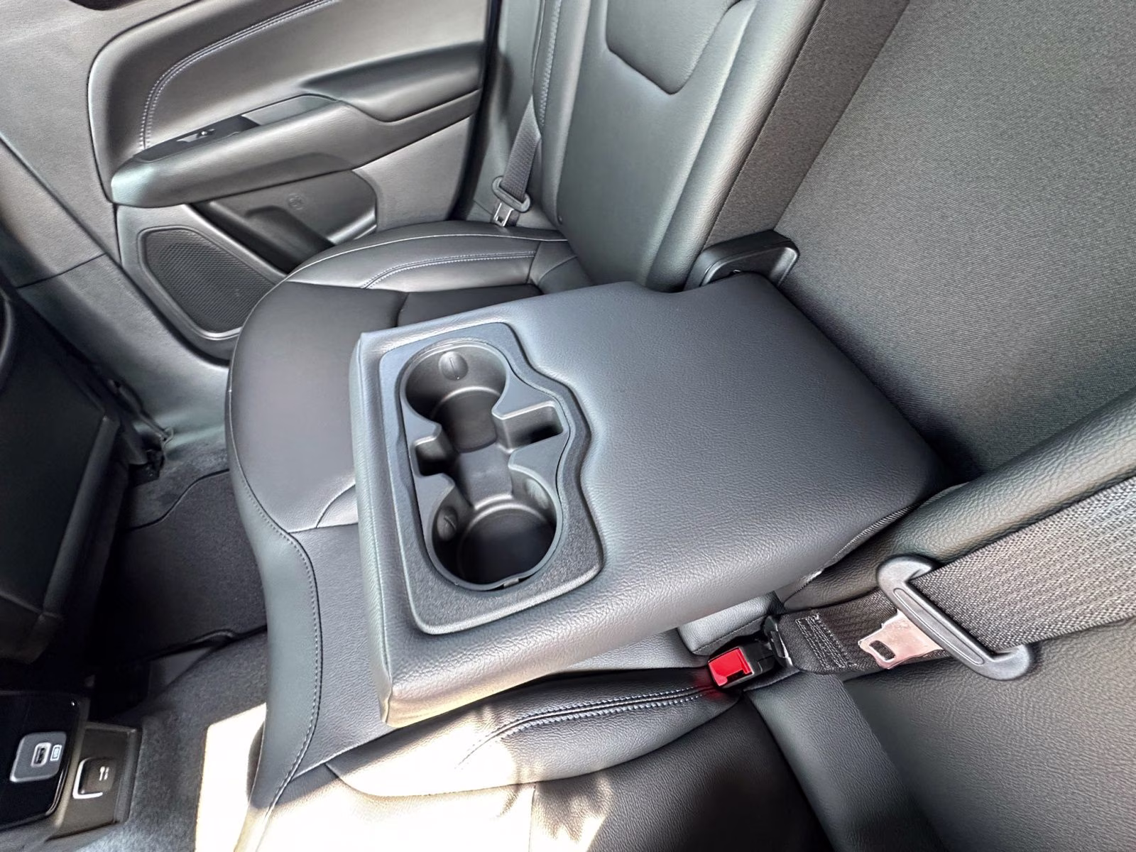 2025 Hydro Blue Pearlcoat Jeep Compass Limited 4X4 SUV