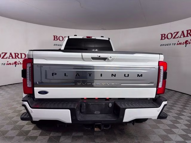 2024 White Metallic Ford Super Duty F-450 DRW Platinum DRW 4X4 Truck