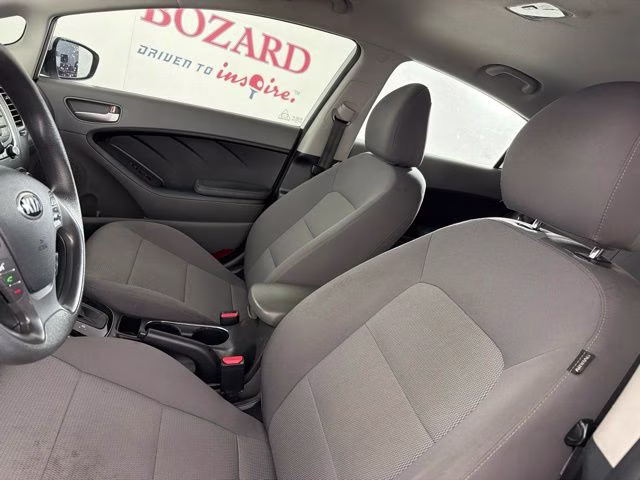 2018 Clear White Kia Forte LX FWD Sedan