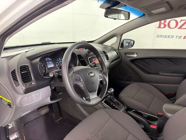2018 Clear White Kia Forte LX FWD Sedan