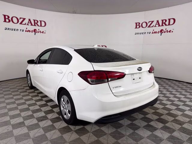 2018 Clear White Kia Forte LX FWD Sedan