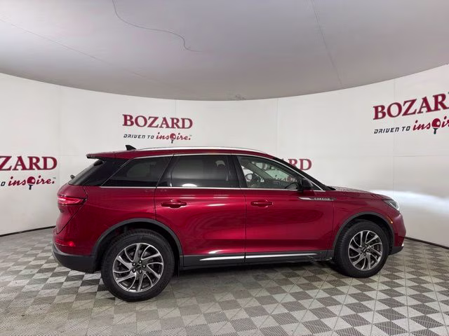2022 Red Lincoln Corsair Standard FWD SUV