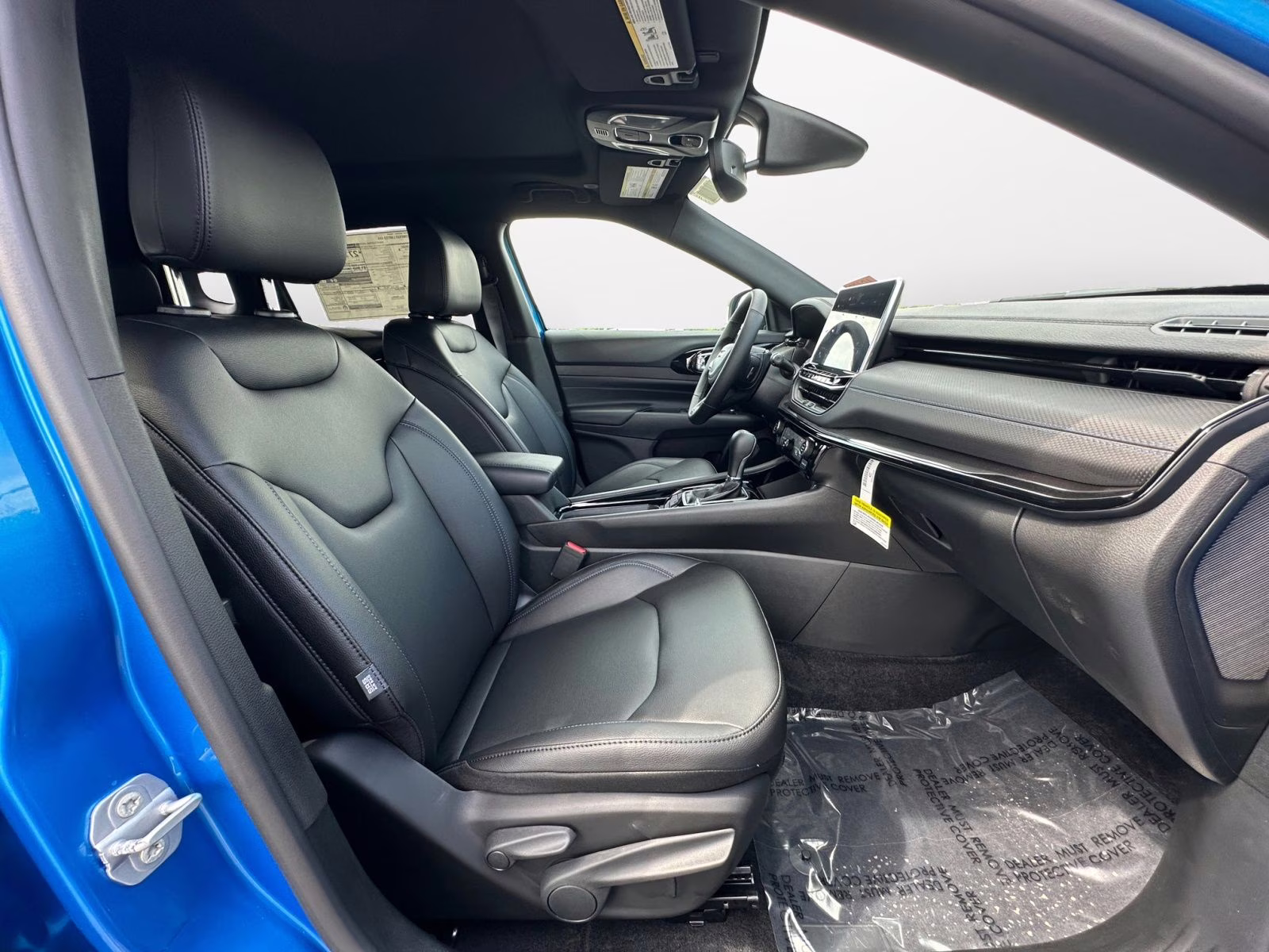 2025 Hydro Blue Pearlcoat Jeep Compass Limited 4X4 SUV