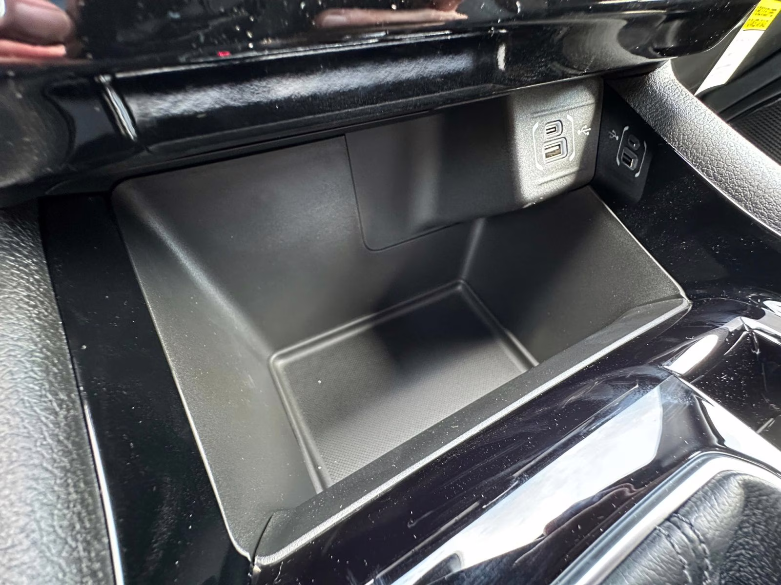 2025 Hydro Blue Pearlcoat Jeep Compass Limited 4X4 SUV