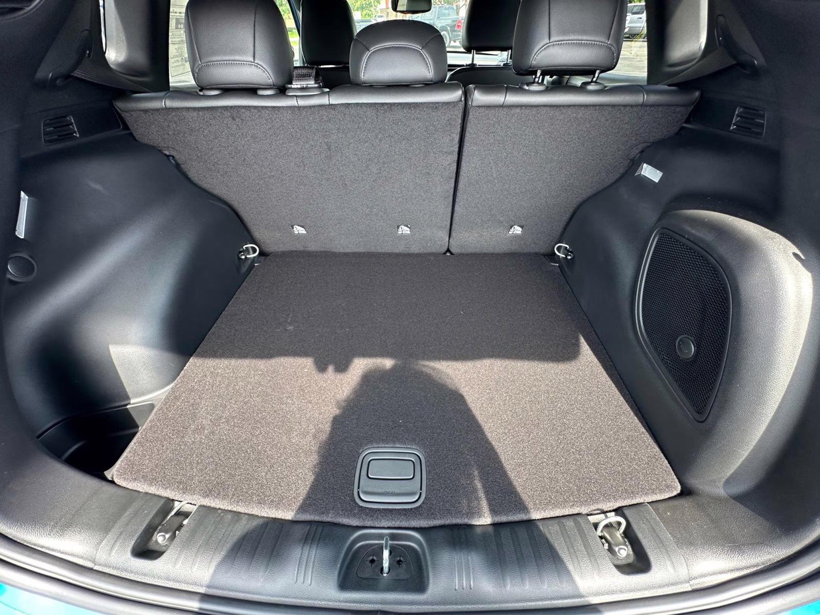 2025 Hydro Blue Pearlcoat Jeep Compass Limited 4X4 SUV