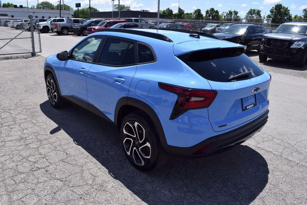 2024 Blue Chevrolet Trax 2RS FWD SUV