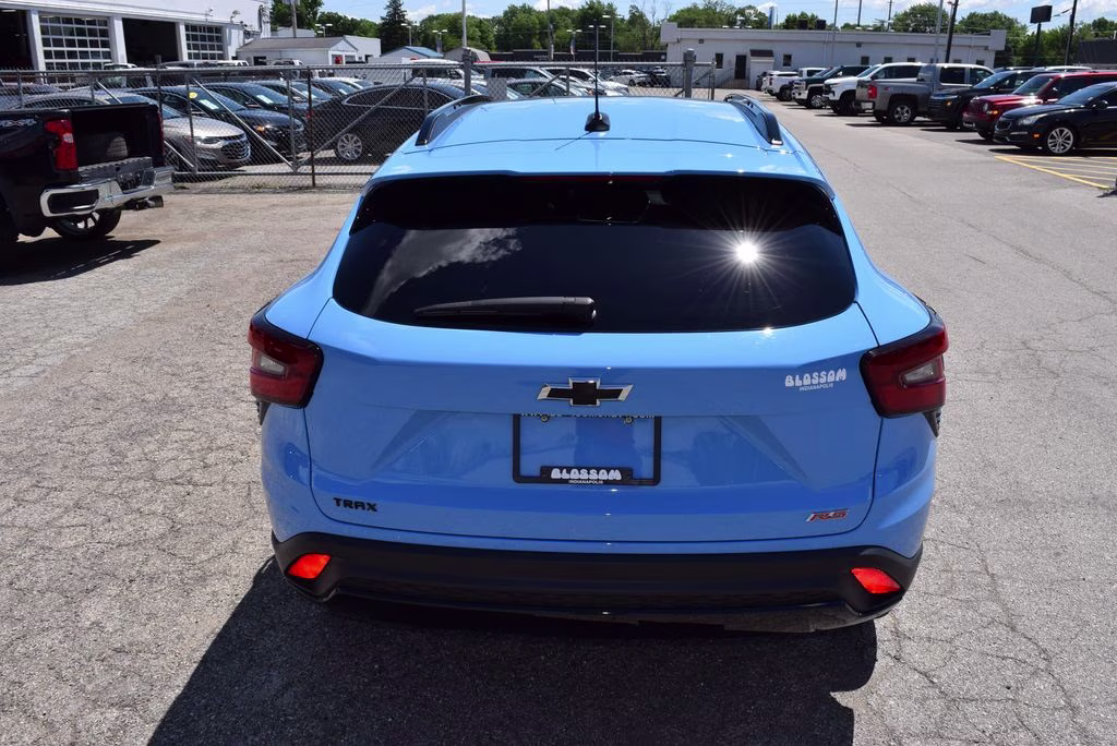 2024 Blue Chevrolet Trax 2RS FWD SUV