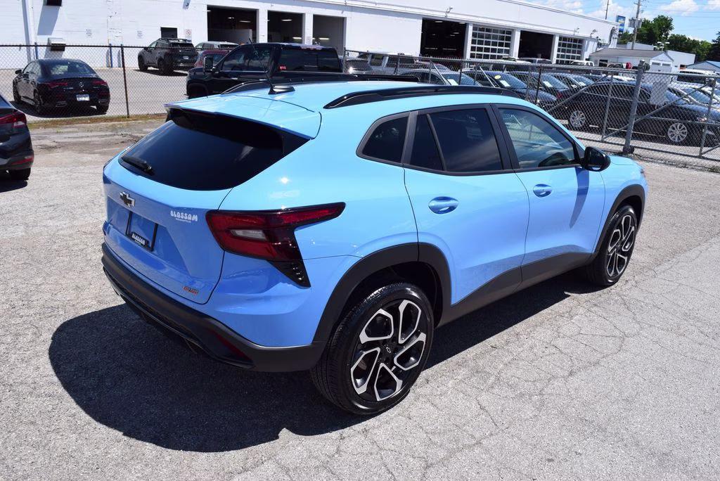 2024 Blue Chevrolet Trax 2RS FWD SUV