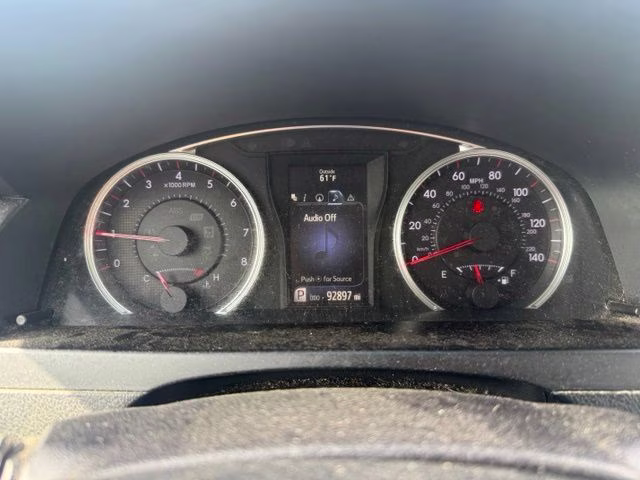 2017 Silver Toyota Camry SE FWD Sedan