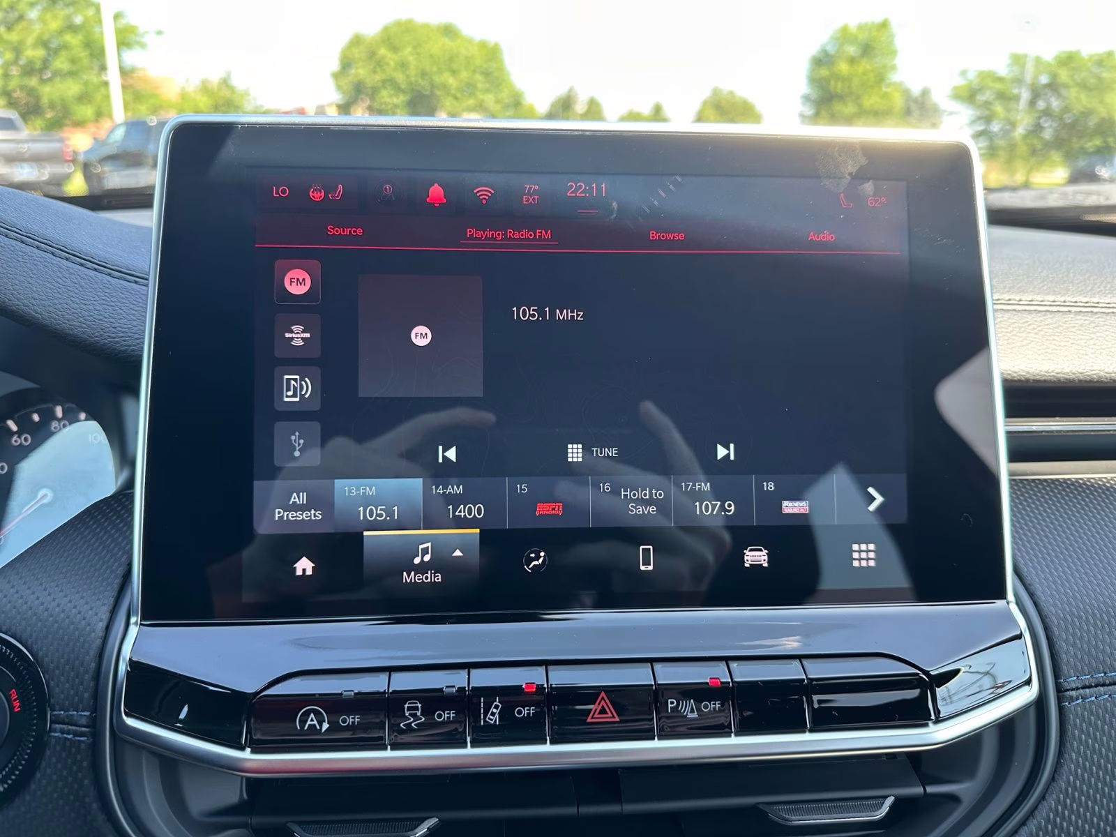 2025 Red Hot Pearlcoat Jeep Compass Limited 4X4 SUV