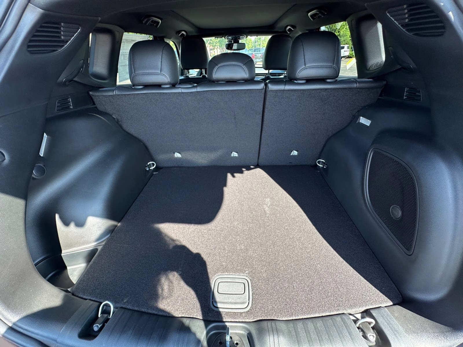 2025 Red Hot Pearlcoat Jeep Compass Limited 4X4 SUV