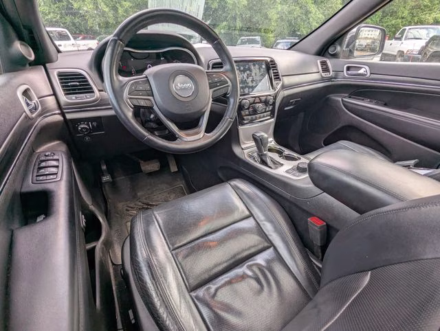2019 Granite Crystal Metallic Clearcoat Jeep Grand Cherokee Limited 4X4 SUV