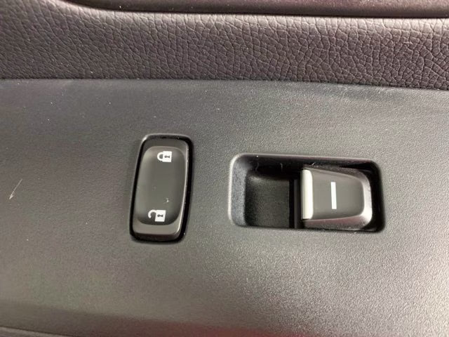 2025 Crystal Black Pearl Honda Pilot Sport AWD SUV
