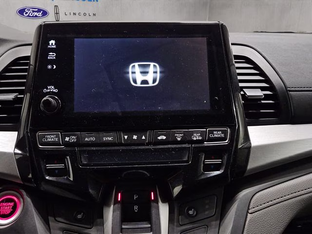2019 Lunar Silver Metallic Honda Odyssey EX FWD Van