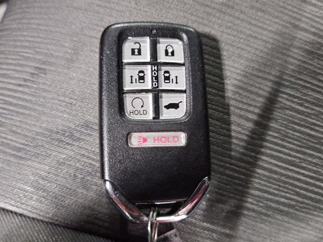2019 Lunar Silver Metallic Honda Odyssey EX FWD Van