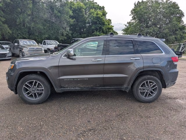 2019 Granite Crystal Metallic Clearcoat Jeep Grand Cherokee Limited 4X4 SUV