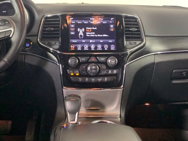 2019 Granite Crystal Metallic Clearcoat Jeep Grand Cherokee Limited 4X4 SUV