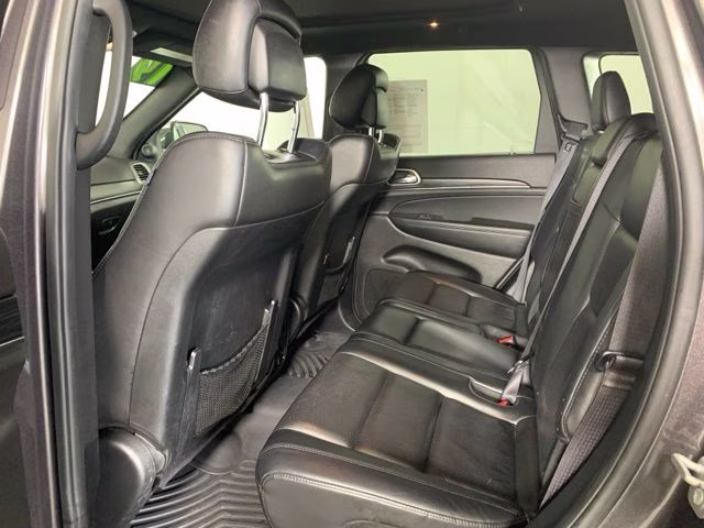 2019 Granite Crystal Metallic Clearcoat Jeep Grand Cherokee Limited 4X4 SUV