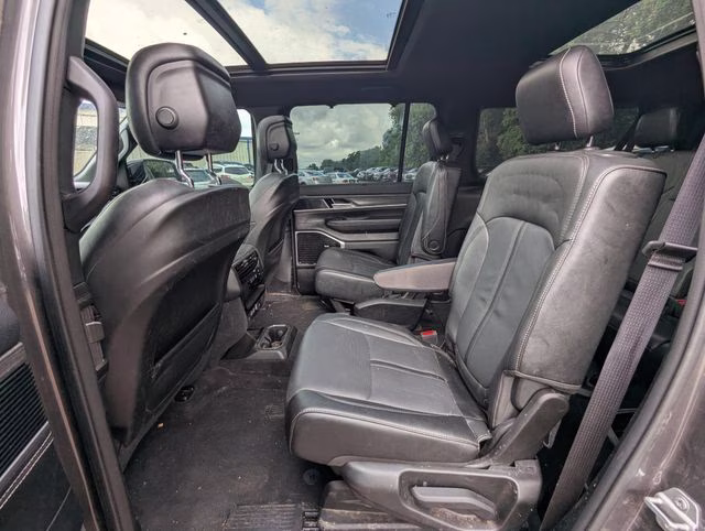 2023 Baltic Gray Metallic Clearcoat Jeep Wagoneer L Series III 4X4 SUV