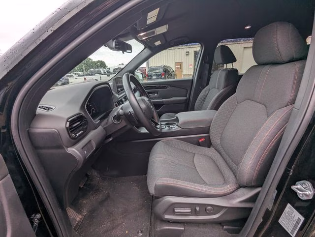 2025 Black Honda Pilot Sport AWD SUV