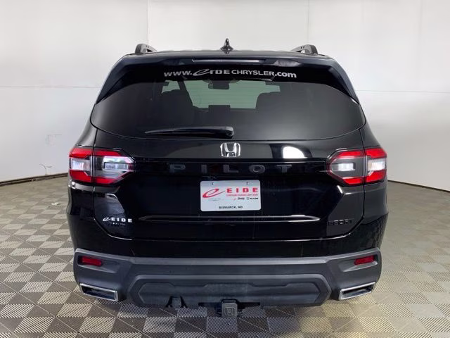 2025 Crystal Black Pearl Honda Pilot Sport AWD SUV