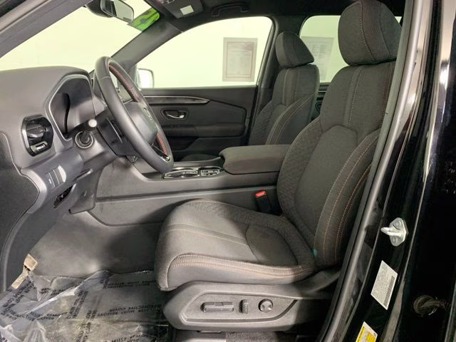 2025 Crystal Black Pearl Honda Pilot Sport AWD SUV