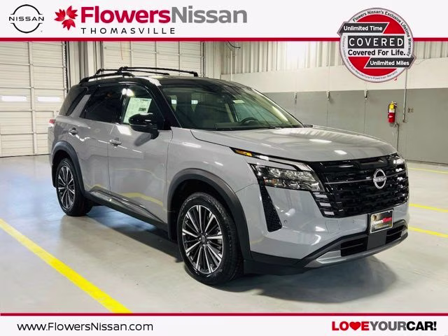 2026 Boulder Gray/Super Black Nissan Pathfinder Platinum FWD SUV
