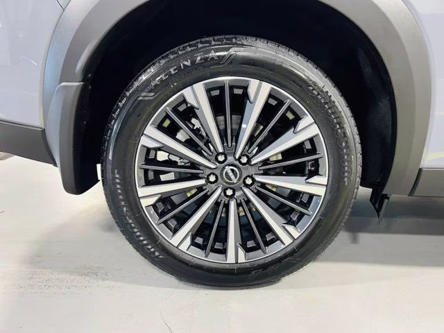 2026 Boulder Gray/Super Black Nissan Pathfinder Platinum FWD SUV