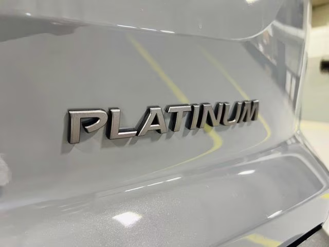 2026 Boulder Gray/Super Black Nissan Pathfinder Platinum FWD SUV