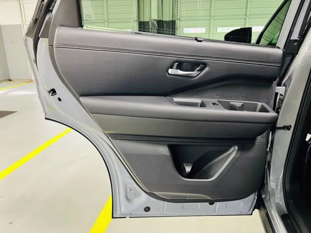 2026 Boulder Gray/Super Black Nissan Pathfinder Platinum FWD SUV