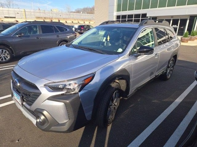 2023 Ice Silver Metallic Subaru Outback Limited AWD SUV