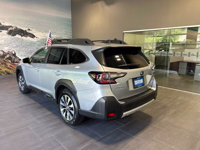 2023 Ice Silver Metallic Subaru Outback Limited AWD SUV