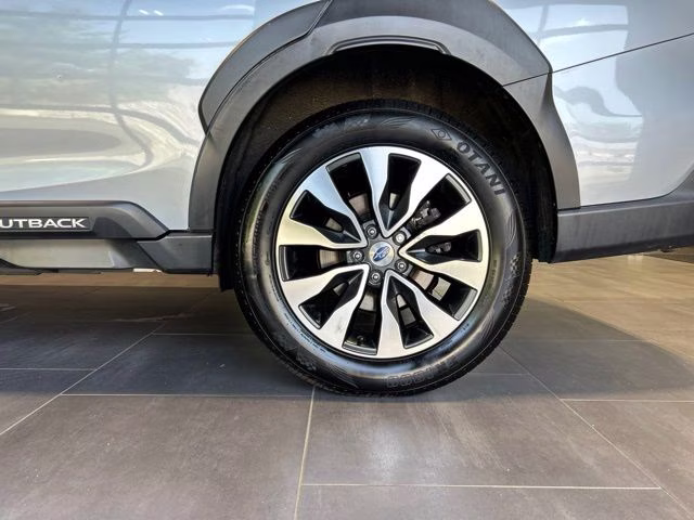 2023 Ice Silver Metallic Subaru Outback Limited AWD SUV