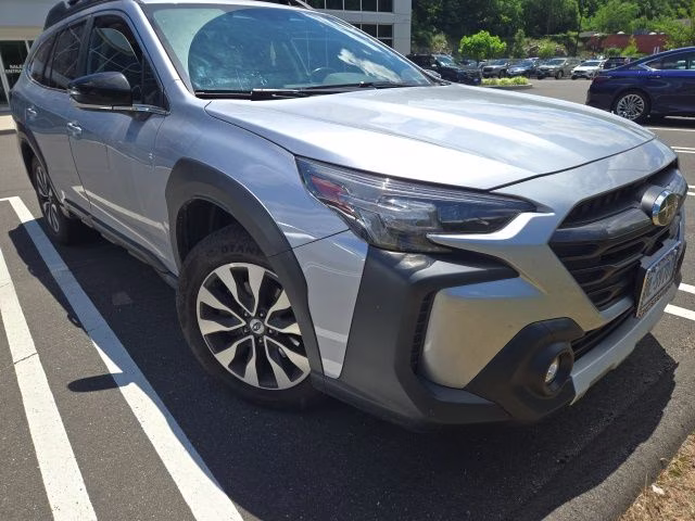 2023 Ice Silver Metallic Subaru Outback Limited AWD SUV