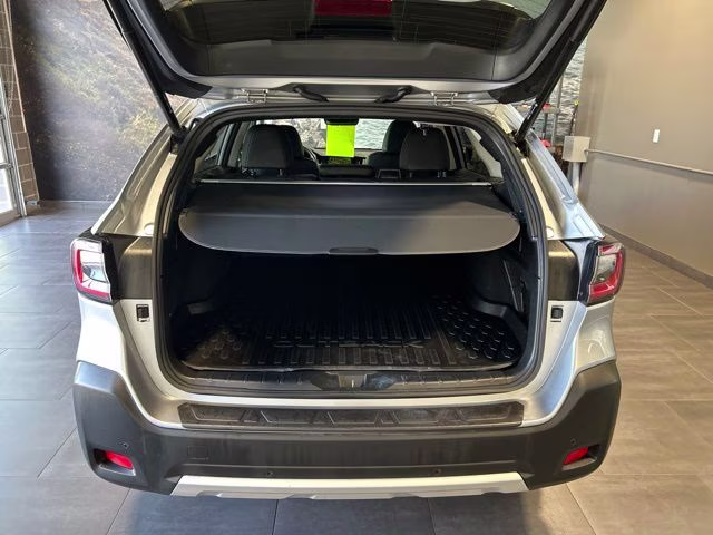 2023 Ice Silver Metallic Subaru Outback Limited AWD SUV