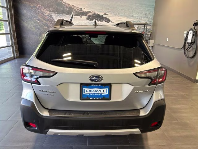 2023 Ice Silver Metallic Subaru Outback Limited AWD SUV