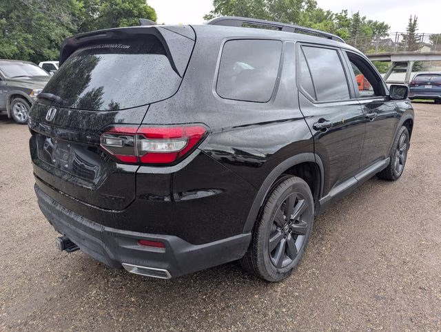2025 Crystal Black Pearl Honda Pilot Sport AWD SUV