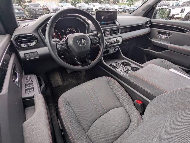 2025 Crystal Black Pearl Honda Pilot Sport AWD SUV