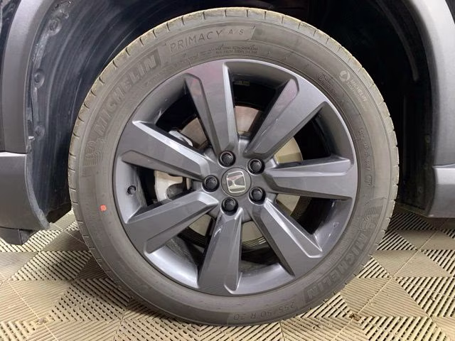 2025 Crystal Black Pearl Honda Pilot Sport AWD SUV