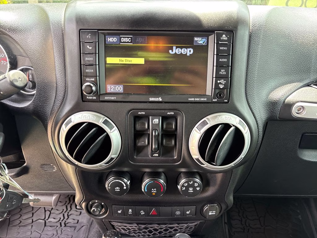 2016 Hypergreen Clearcoat Jeep Wrangler Unlimited Rubicon 4X4 SUV
