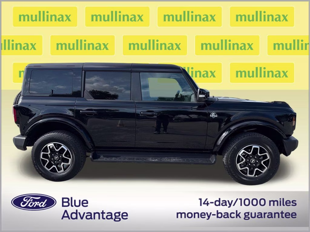 2025 Shadow Black Ford Bronco Outer Banks 4X4 SUV