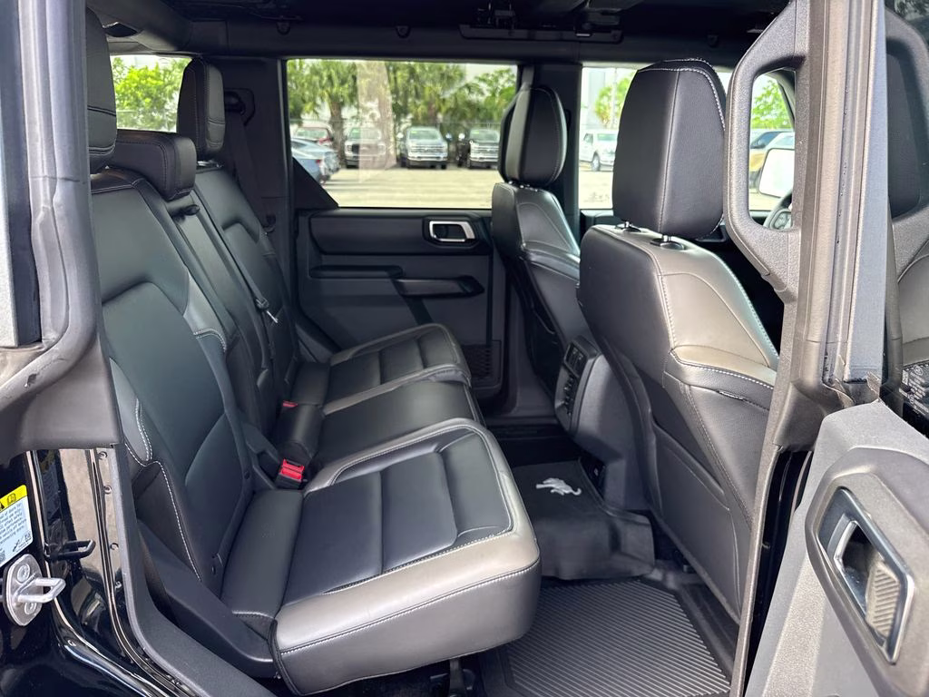 2025 Shadow Black Ford Bronco Outer Banks 4X4 SUV