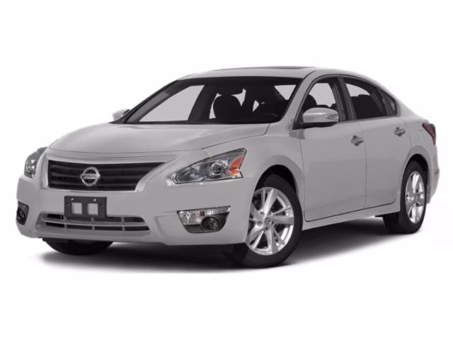 2015 Silver Nissan Altima 2.5 S FWD Sedan