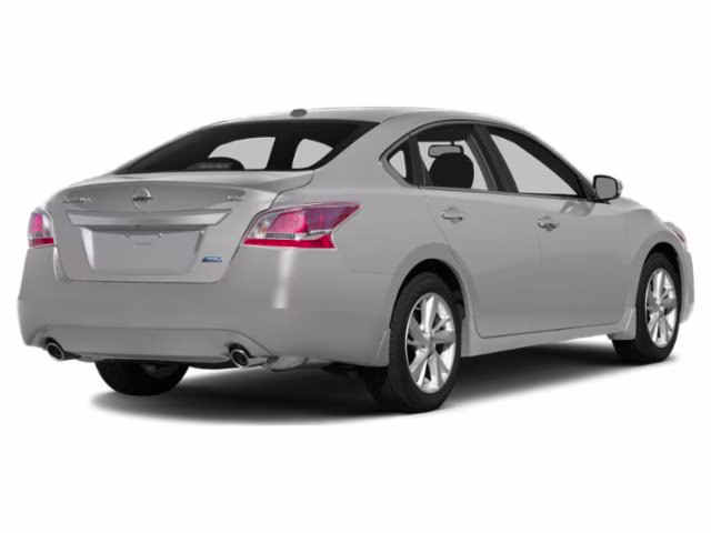 2015 Silver Nissan Altima 2.5 S FWD Sedan