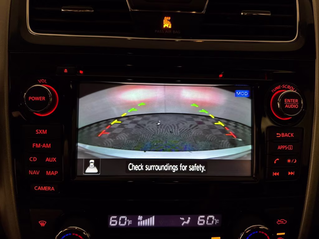 2015 Brilliant Silver Metallic Nissan Altima 2.5 SL FWD Sedan