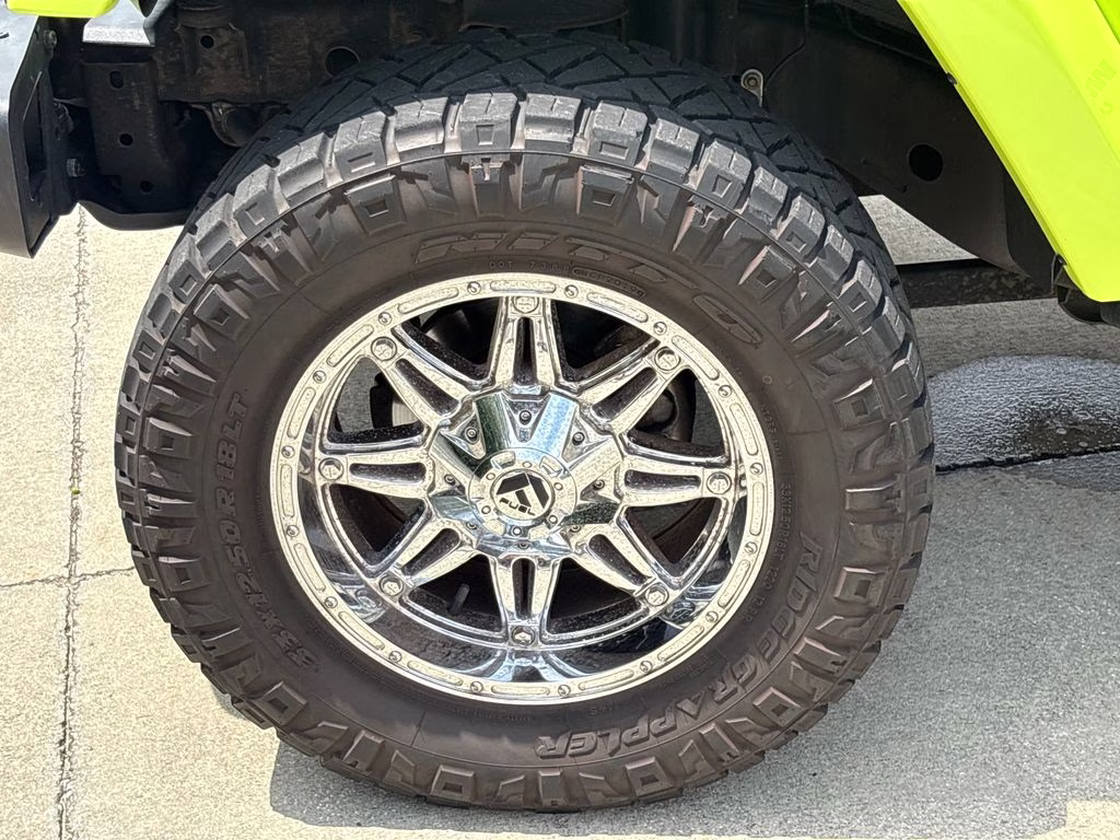 2016 Hypergreen Clearcoat Jeep Wrangler Unlimited Rubicon 4X4 SUV