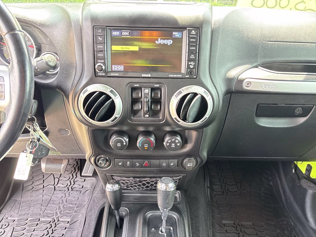 2016 Hypergreen Clearcoat Jeep Wrangler Unlimited Rubicon 4X4 SUV