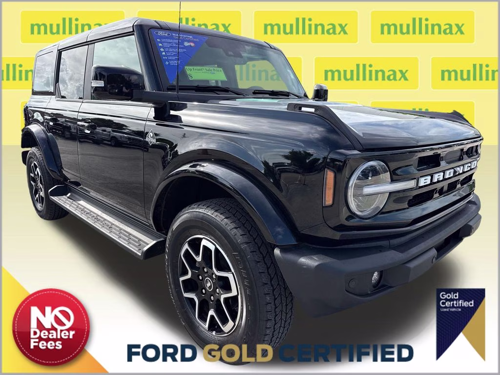 2025 Shadow Black Ford Bronco Outer Banks 4X4 SUV