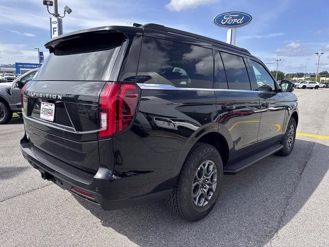 2026 Black Metallic Ford Expedition Active RWD SUV